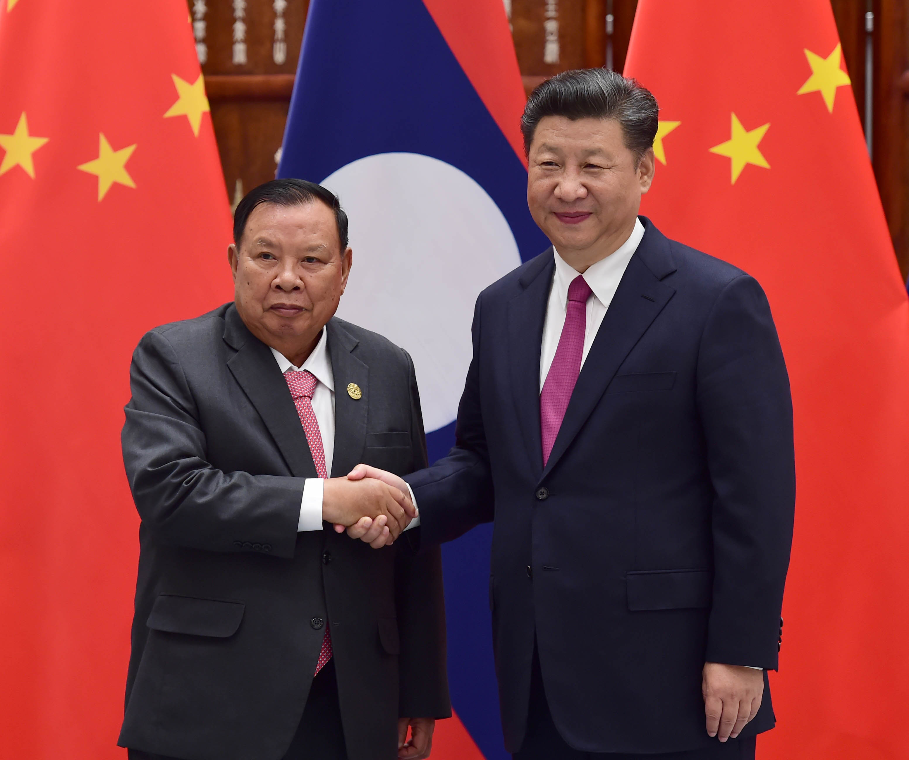 　9月2日，國家主席習近平在杭州會見老撾國家主席本揚。.jpg