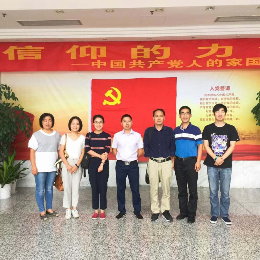 機(jī)關(guān)一支部參加杭州市檔案館.jpg
