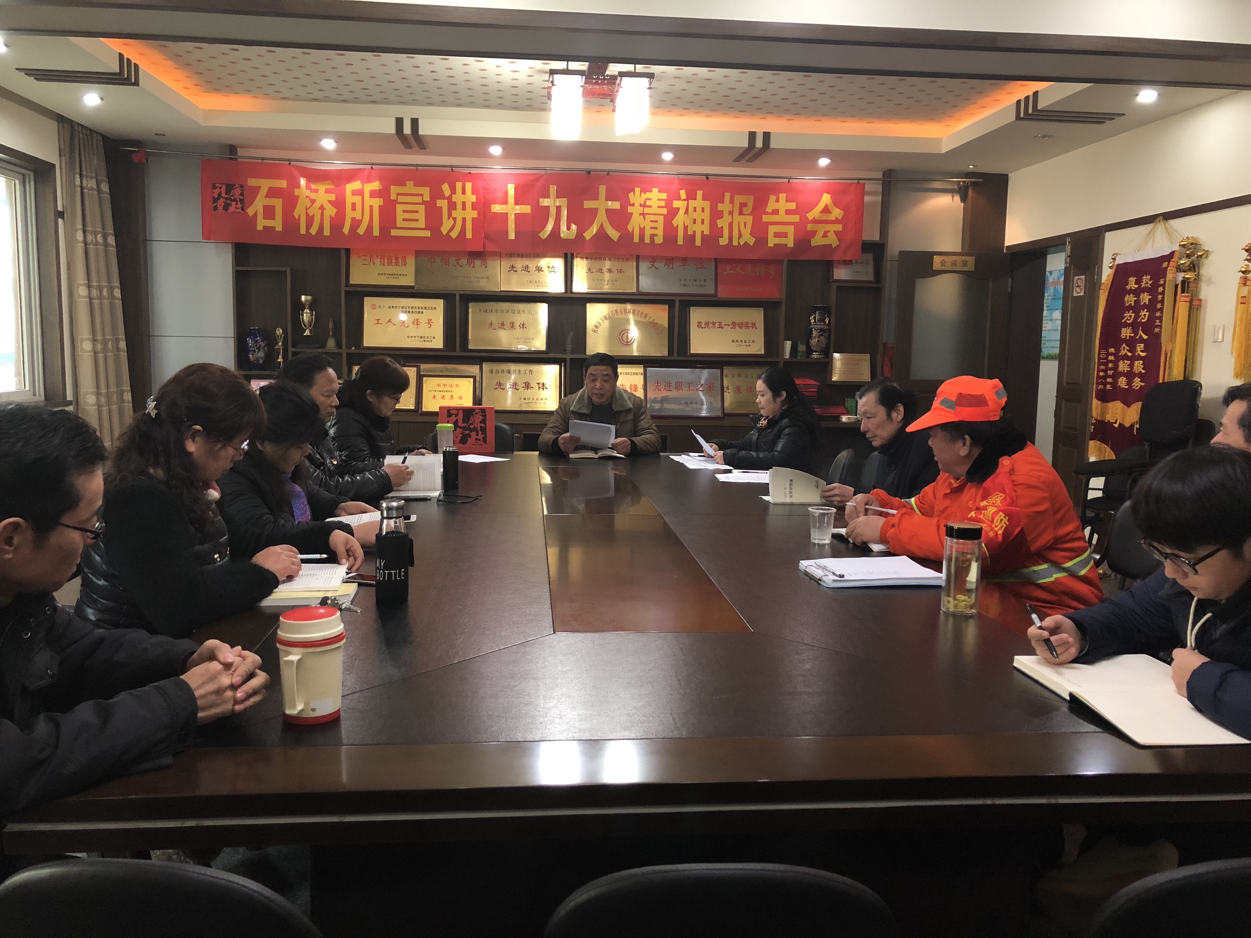 支部書記講黨課.JPG