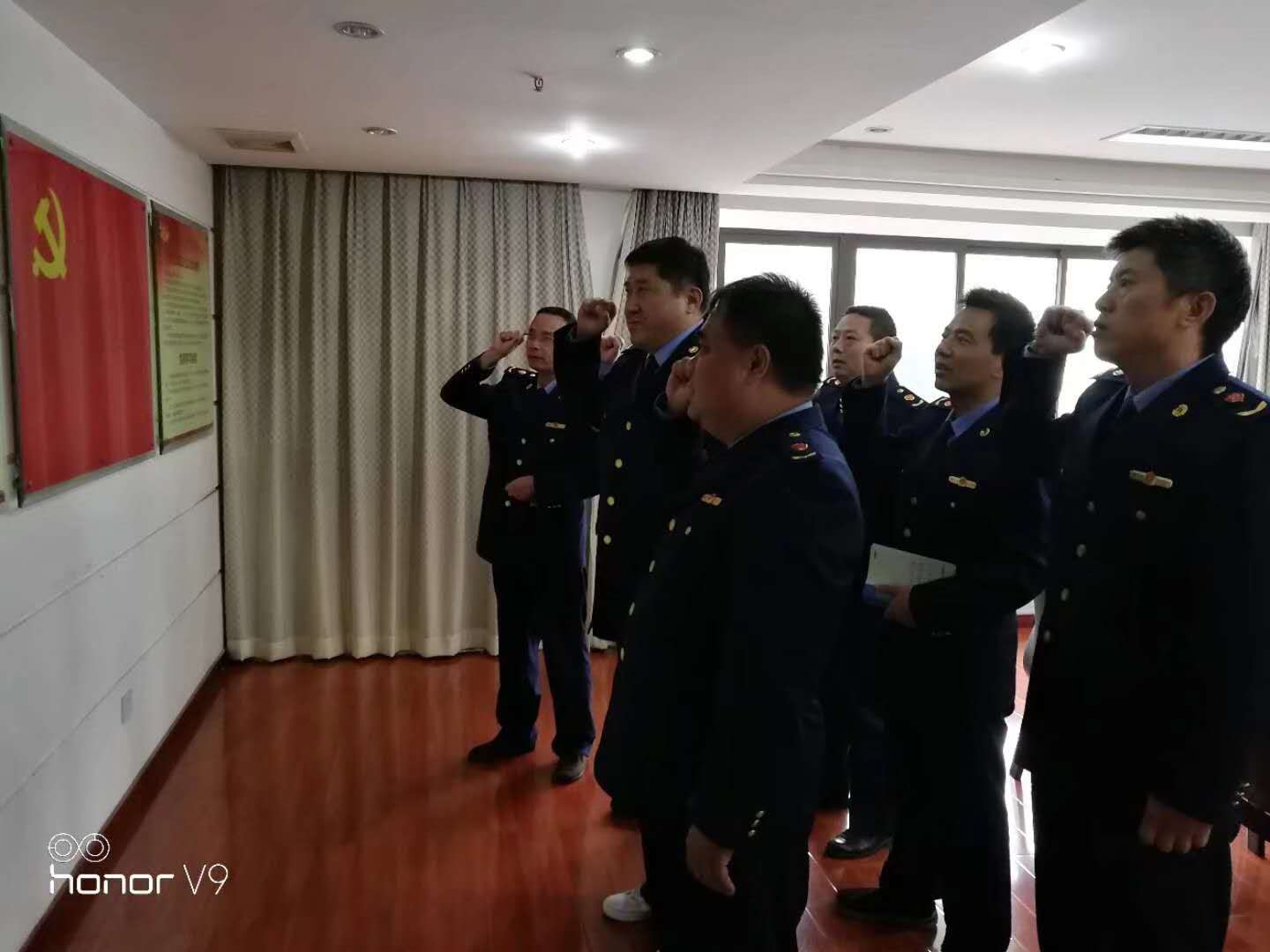 石橋所黨支部黨員重溫入黨誓詞.jpg