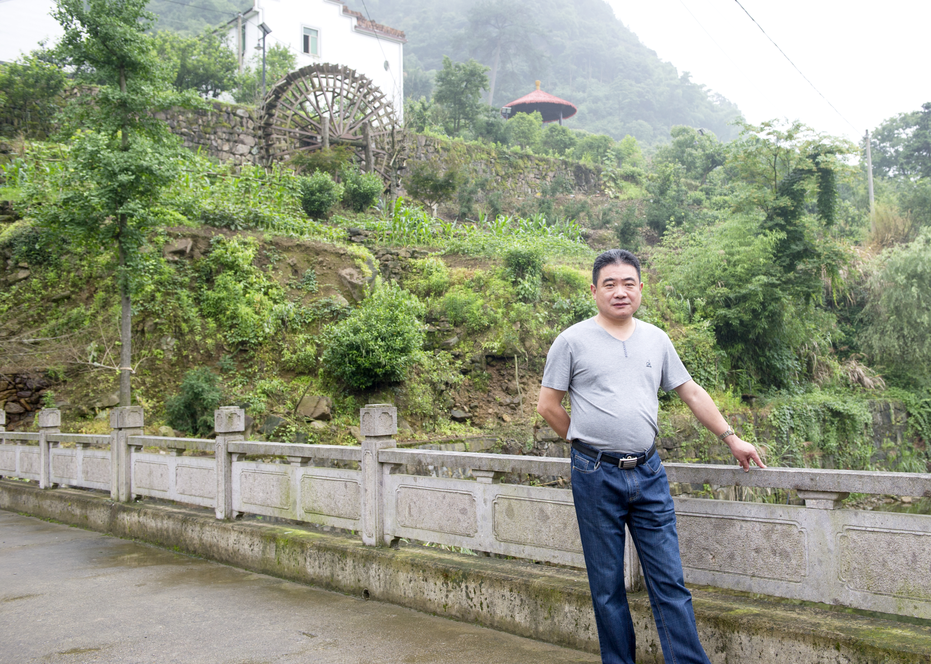 何金燦1.jpg