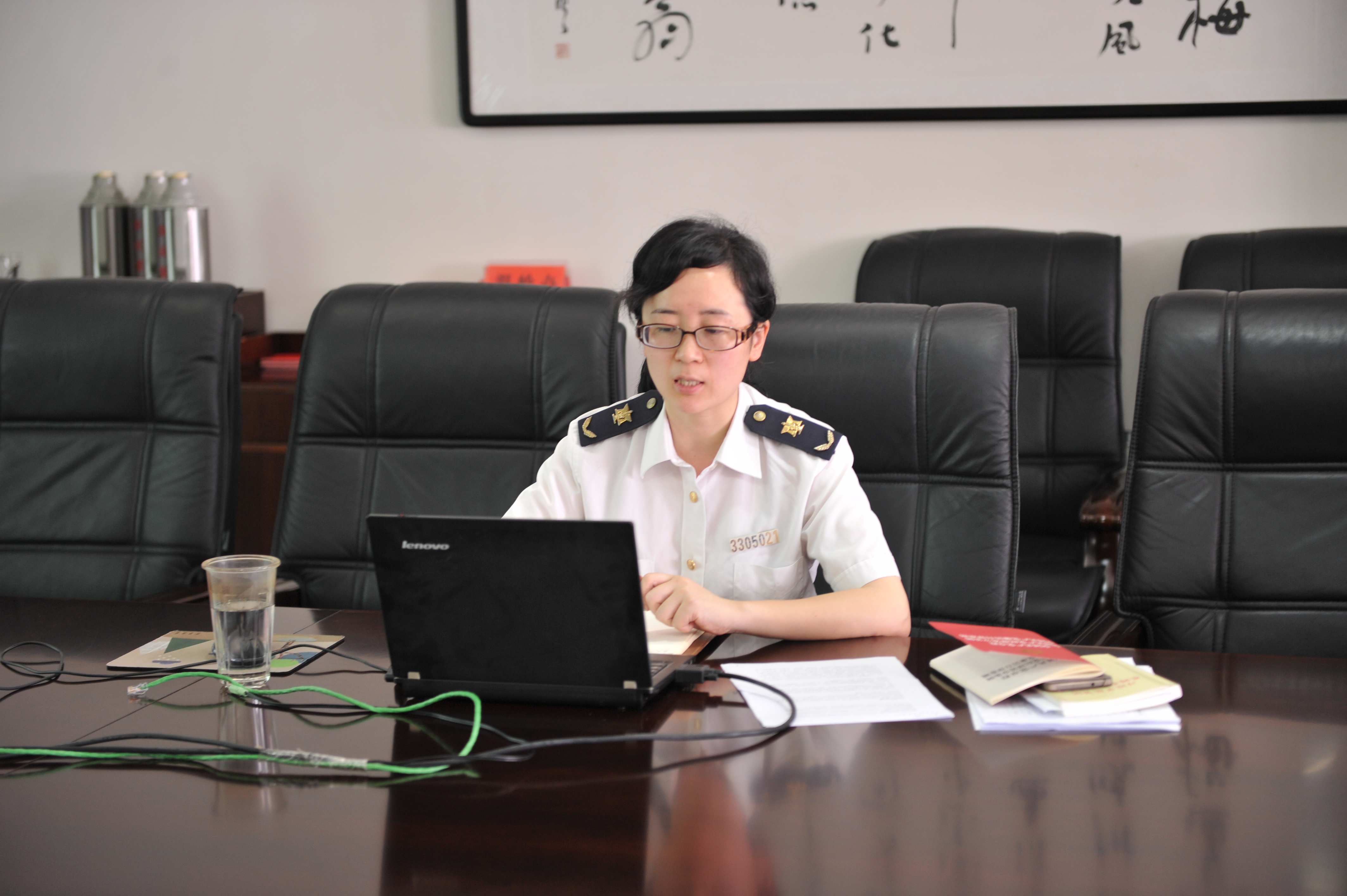 主持召開支部會議.JPG