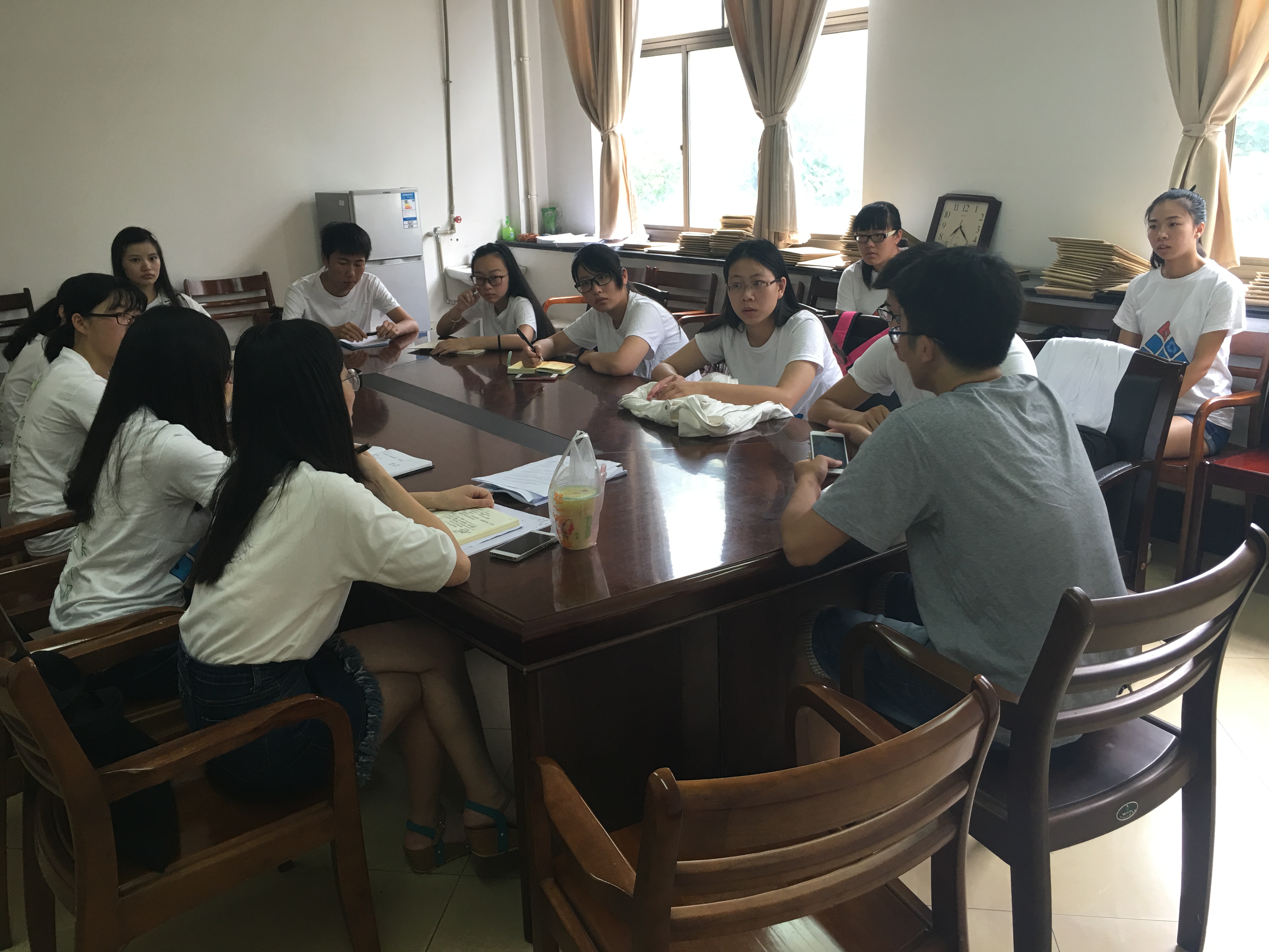 7月1日召開社會(huì)實(shí)踐會(huì)議以及安全教育.jpg