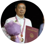 全國優(yōu)秀共產(chǎn)黨員萬少華讀“新語”  敬業(yè)樂業(yè)為美德