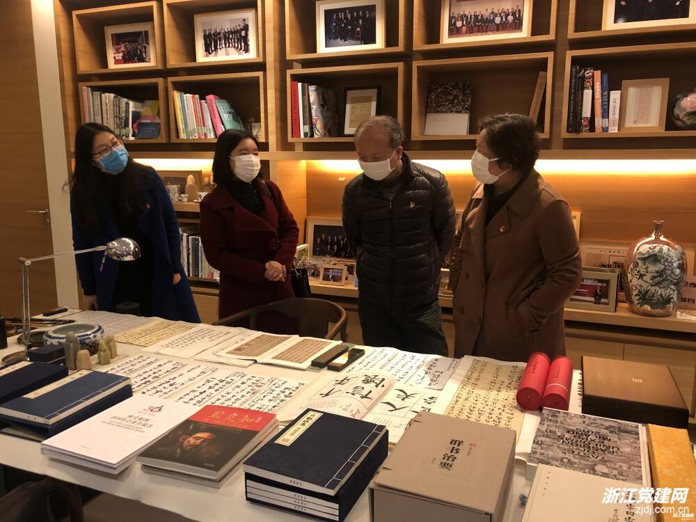 副院長、市委黨校教育長杜穎英雅瑩集團(tuán)三服務(wù).jpg