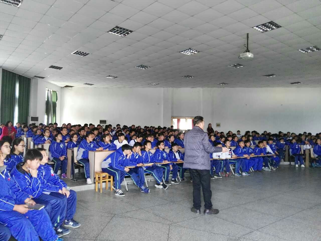 張小明3.jpg