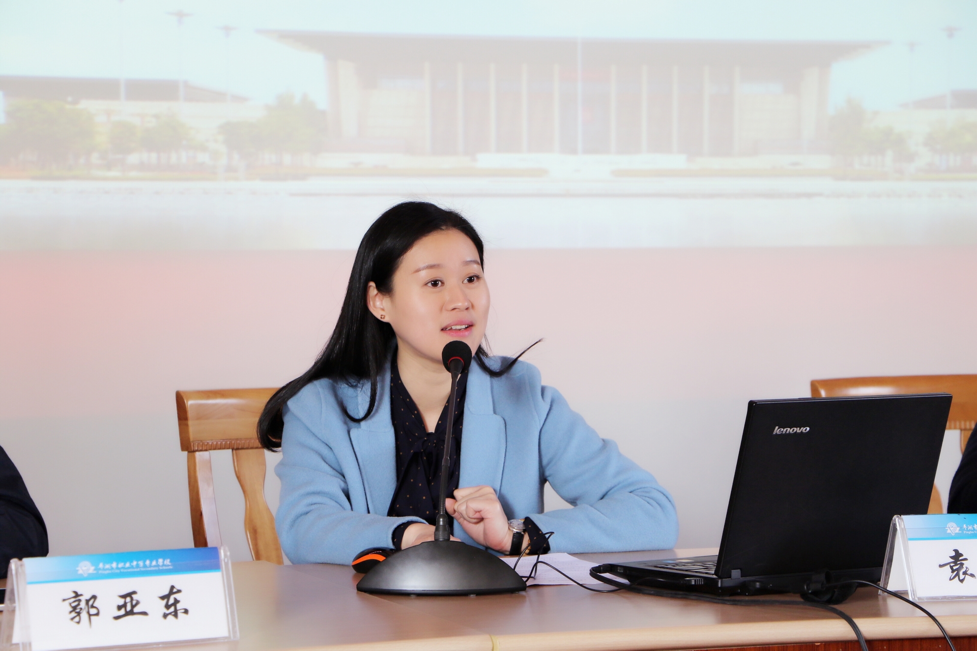 宣講員作《革命精神記心間民族精神代代傳》主題講座現場.png