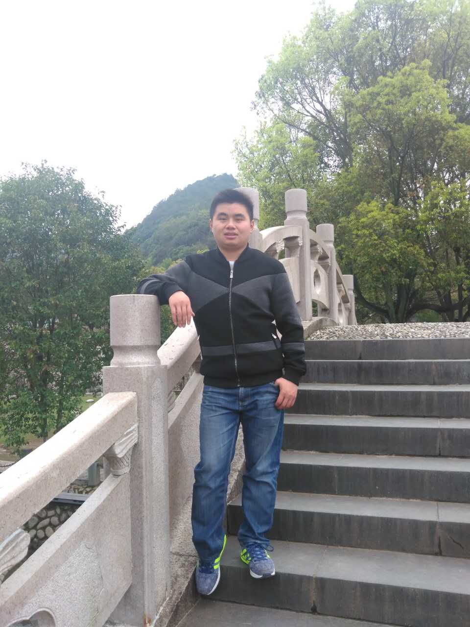 陳亞平2.jpg