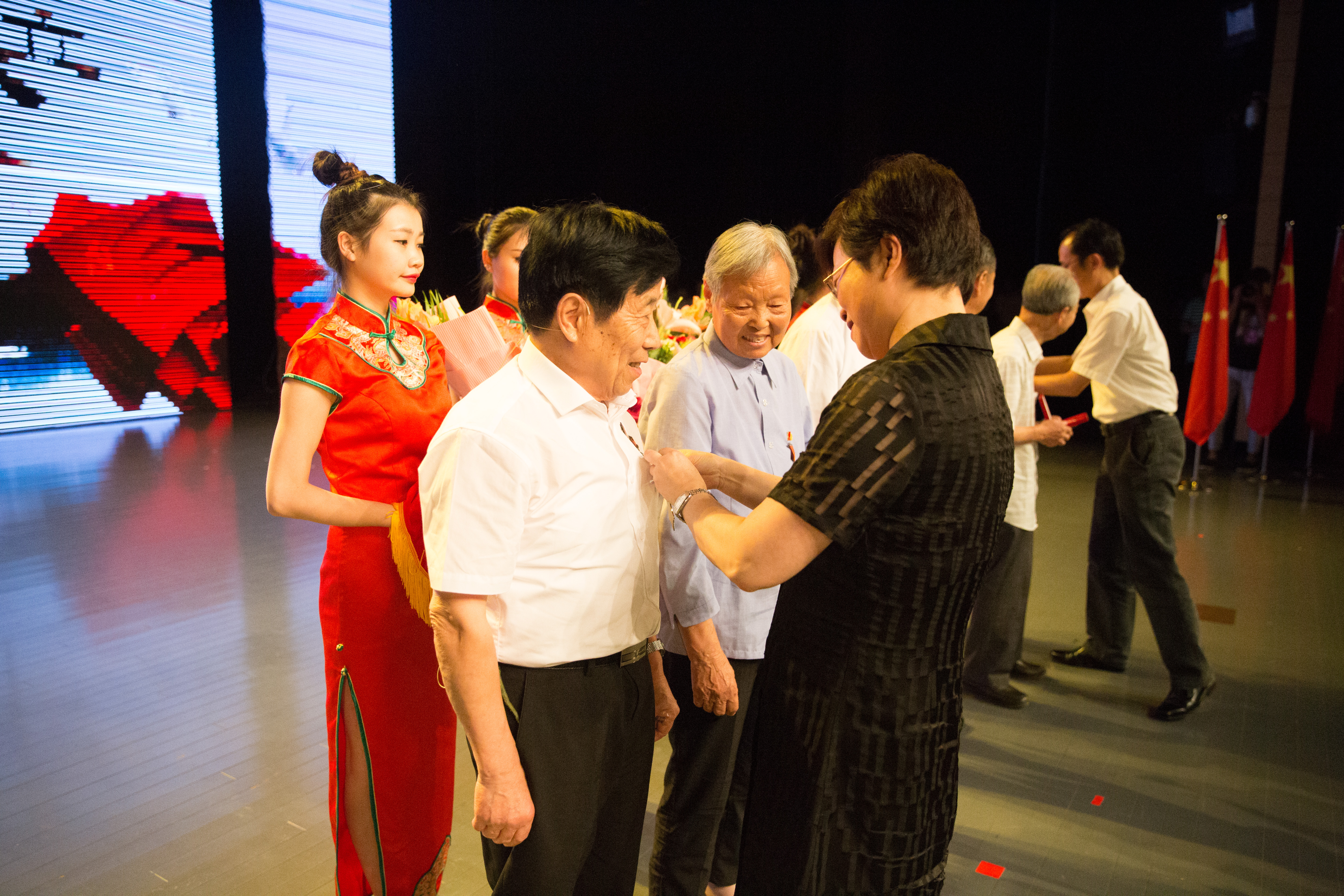 授勛2.jpg